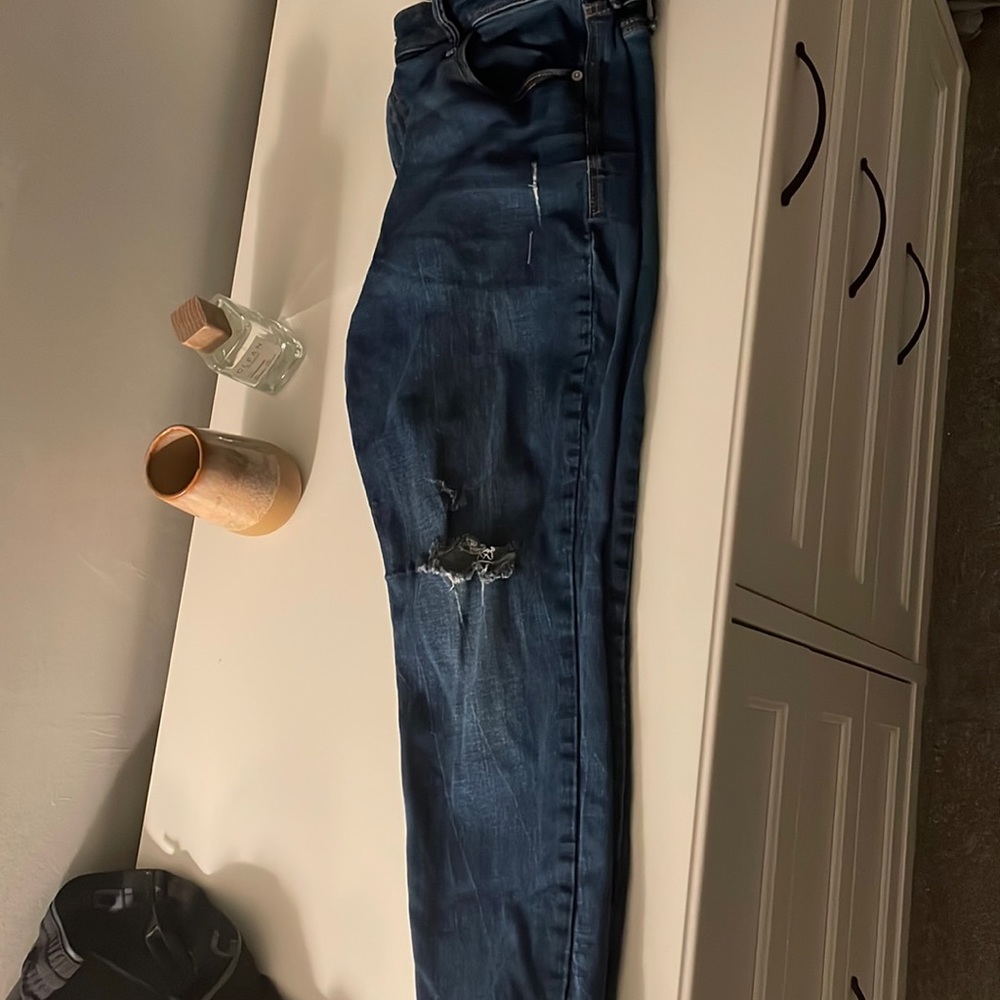 Woman’s old navy jean sz 16